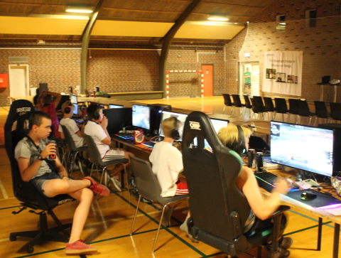 Ind i mellem er det ogs� nok blot at kikke p�.